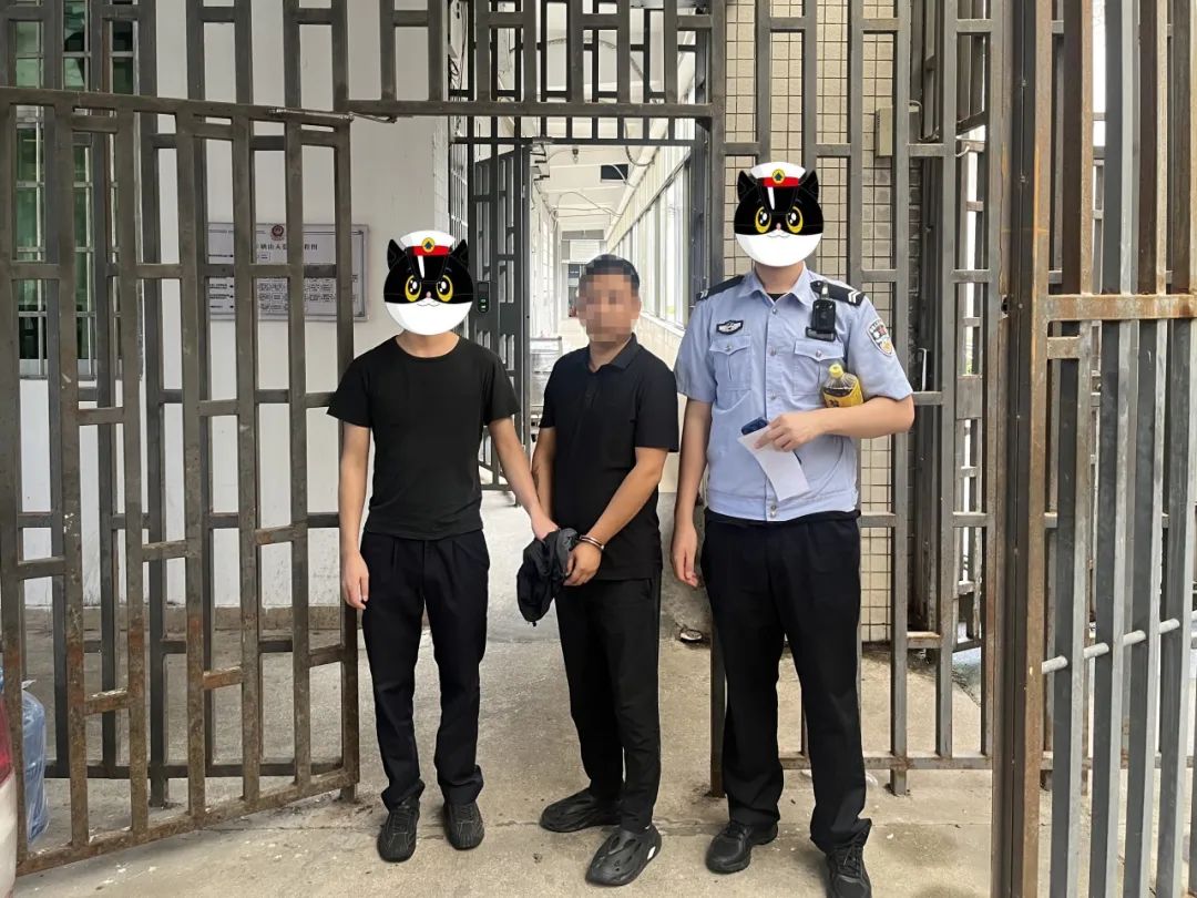DƬ